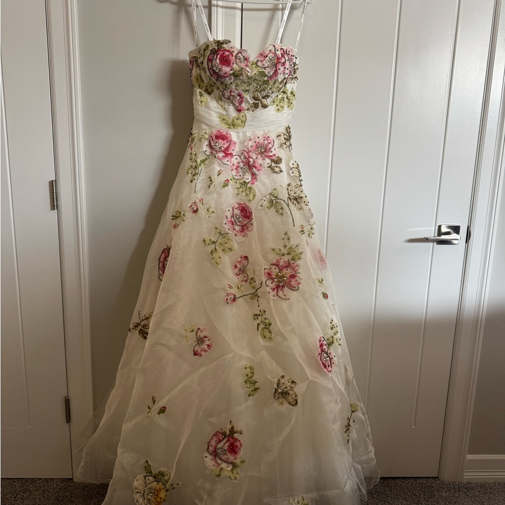 ✨ Jovani Floral Ball Gown – Like New ✨ - Picture 5 of 8